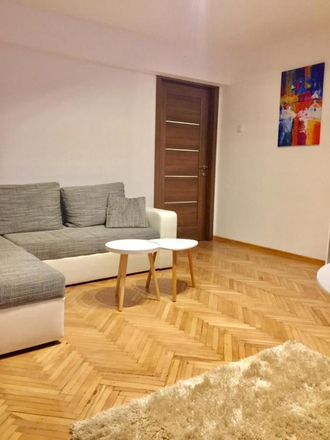 Old Town English Park Residence 크라이오바 외부 사진