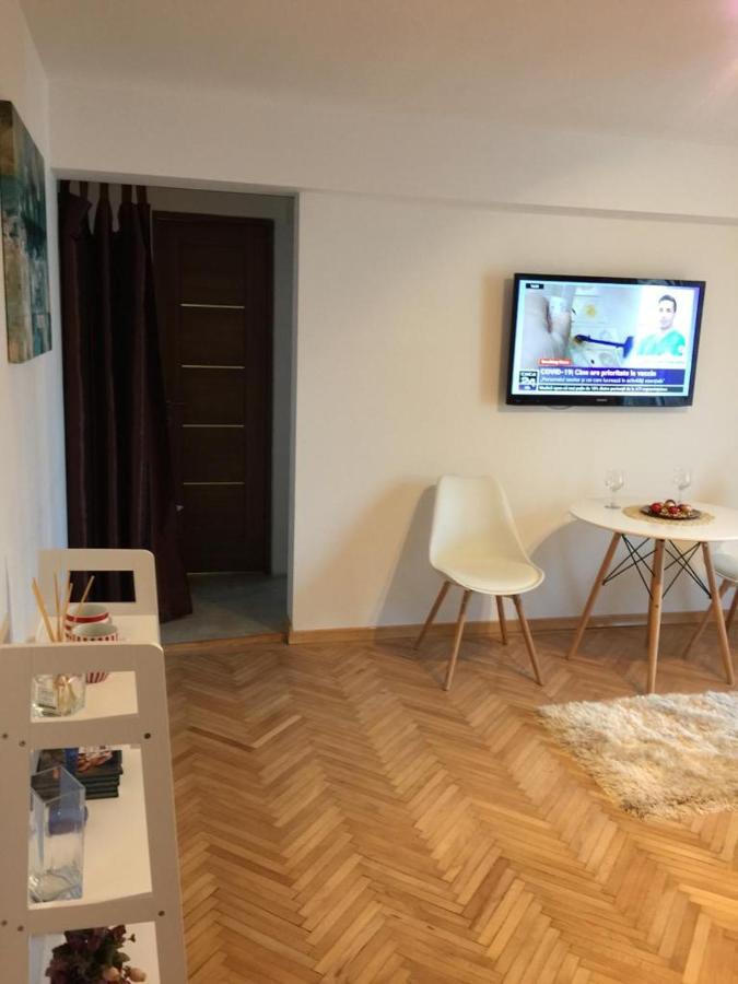 Old Town English Park Residence 크라이오바 외부 사진